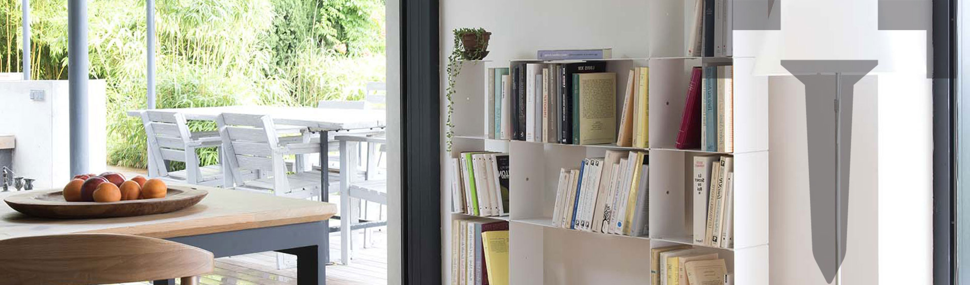 petite bibliothèque rouge Paris