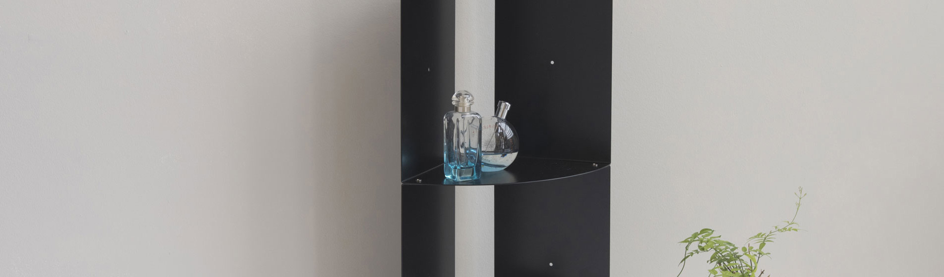 Etagere d'angle lineaire