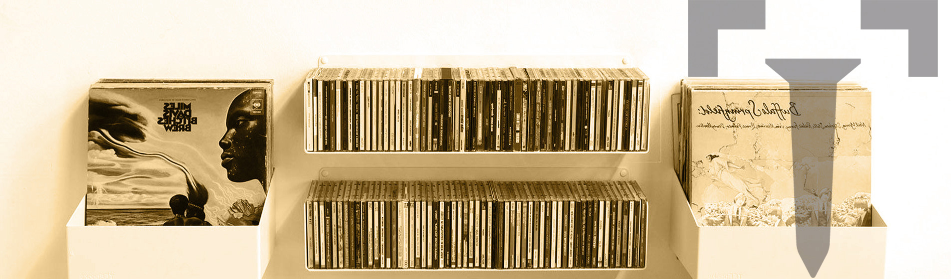 Grande étagère range cd grise