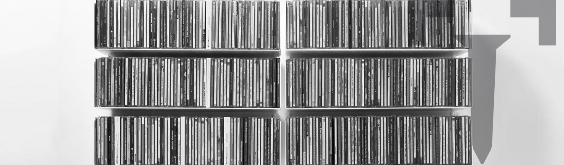 Grande étagère range cd moderne