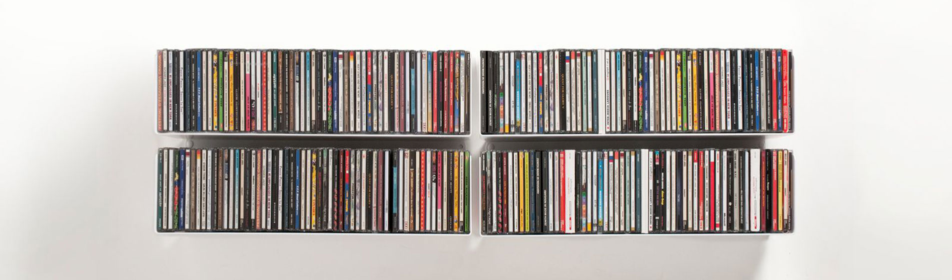 Petite étagère range cd design a parete