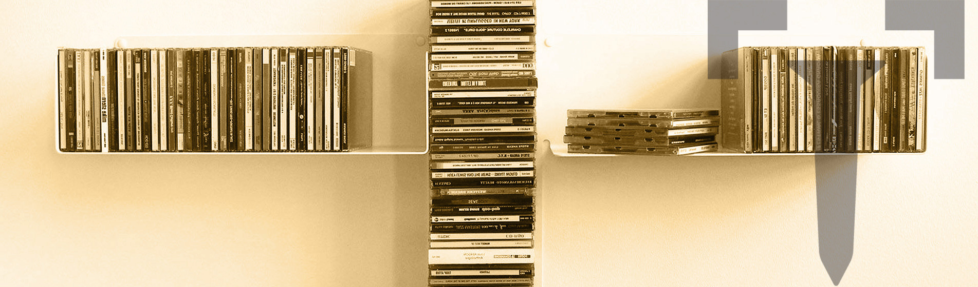 Petite étagère range cd moderne