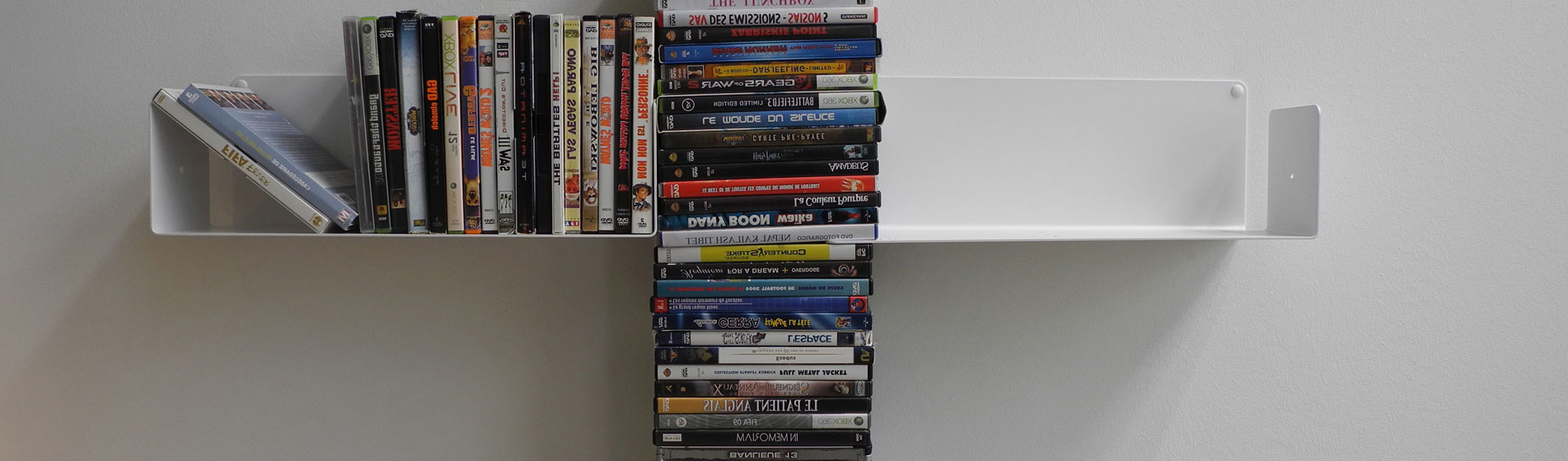 Petite étagère range dvd lineaire