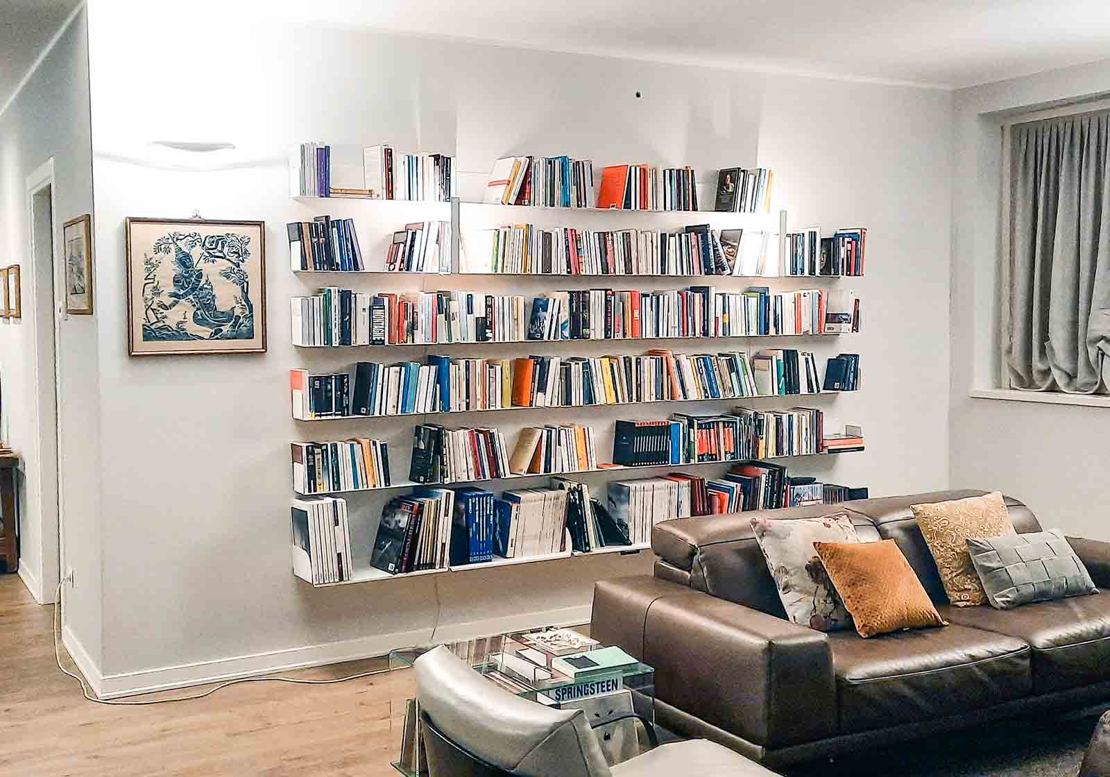 10 idées pour aménager une bibliothèque murale dans son salon
